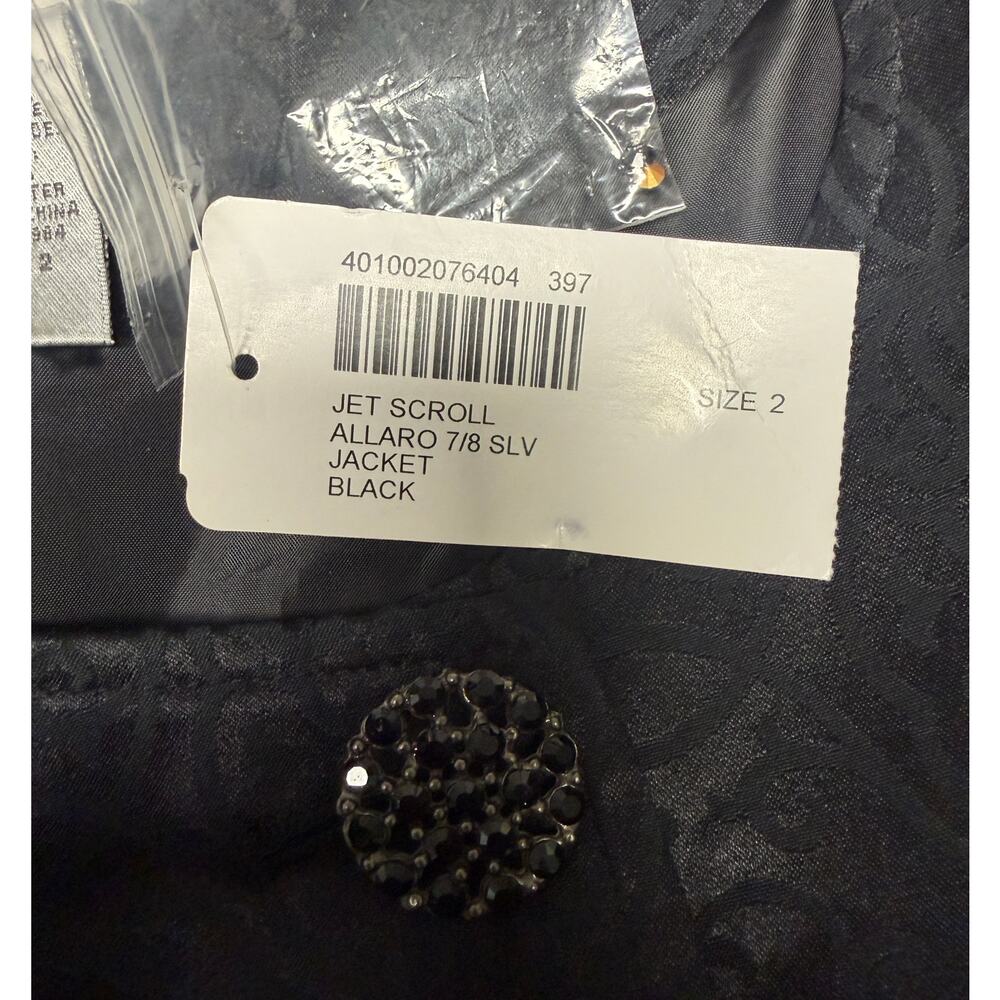 Chico’s Allaro 7/8 Sleeve Jacket Womens Size 2 Black Scroll Pattern Button New - Picture 9 of 11